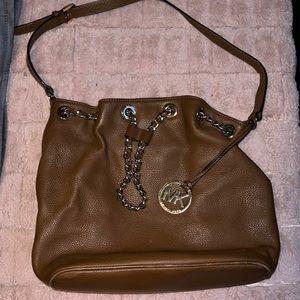 Michael Kors Frankie Bucket Shoulder bag